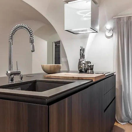 Flatinbo - Santo Stefano Apartment
