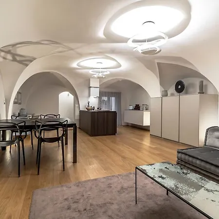 Flatinbo - Santo Stefano Apartment *