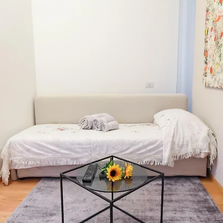 Flatinbo - Santo Stefano Apartment *